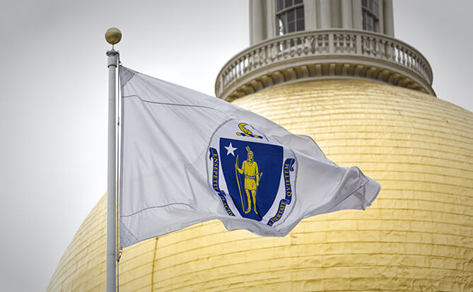 State House Flag AdobeStock_139358090
